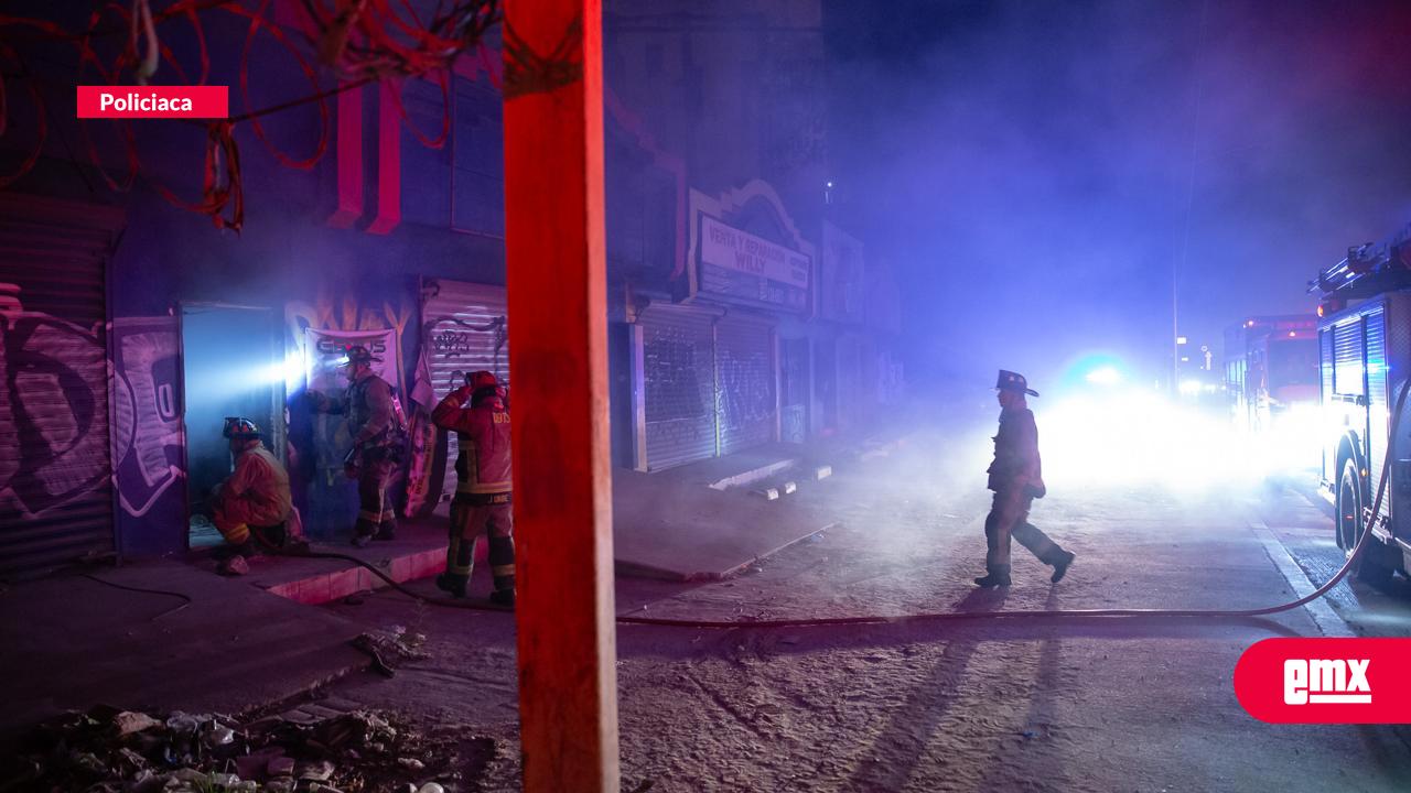 EMX-Se-incendia-“picadero”-en-local-abandonado-en-el-Agua-Caliente