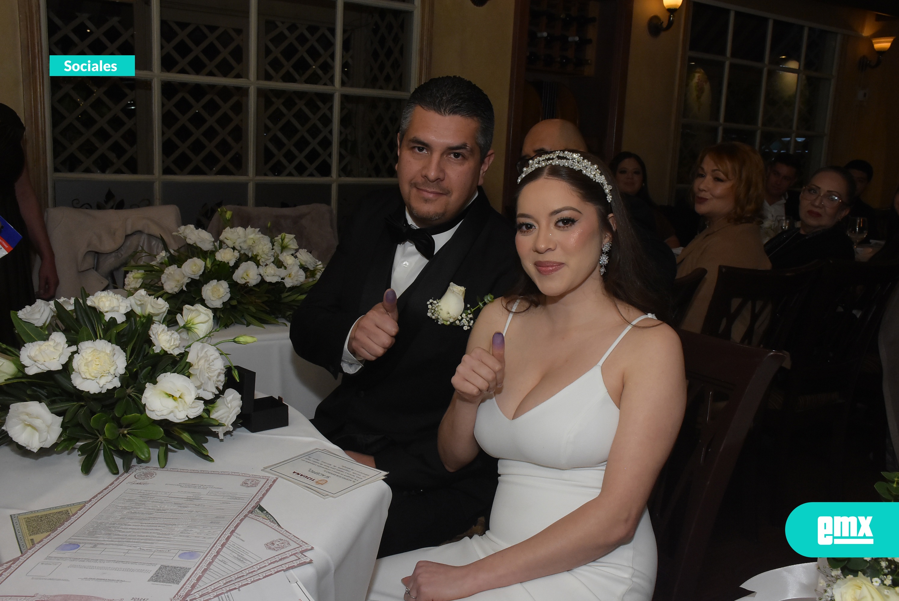 EMX-Elegante-boda-civil-de-Amayrani-Castaneda-Chaidez-y-Néstor-Octavio-Flores