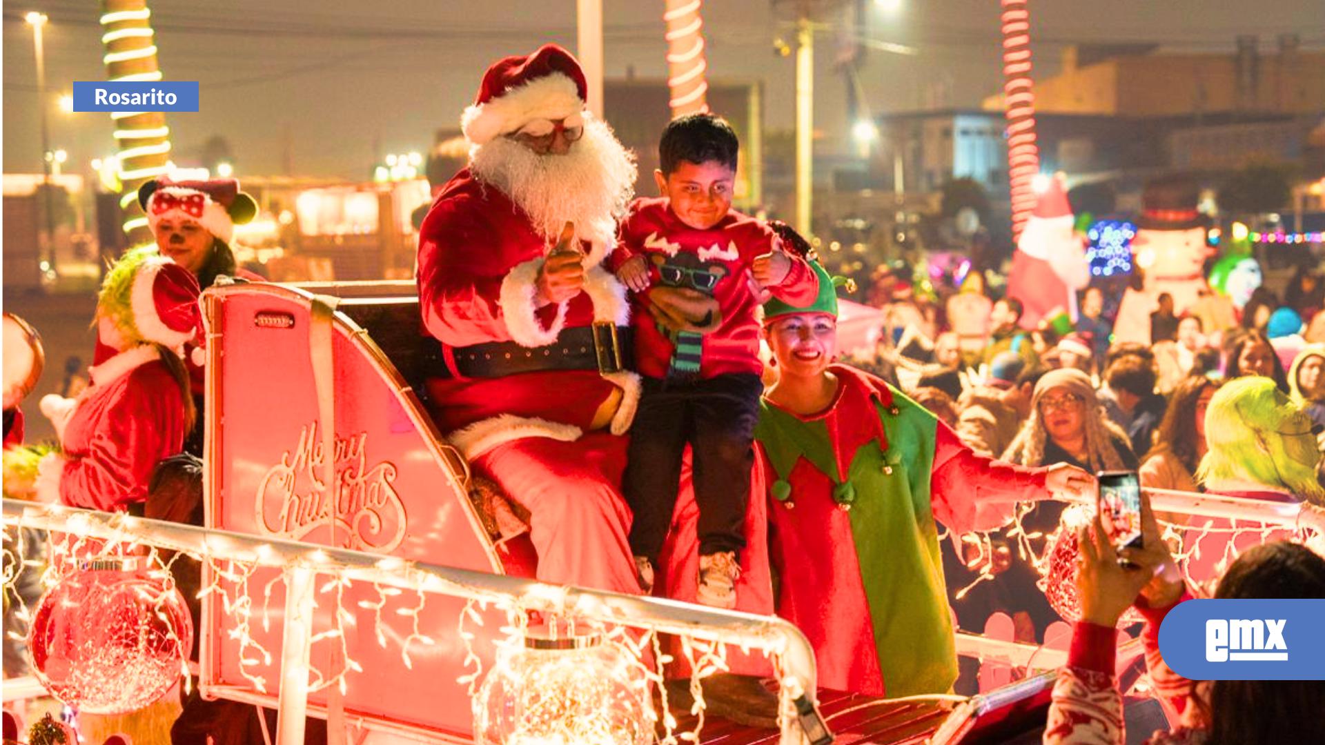 EMX-Gran-Desfile-Navideño-y-encendido-de-árbol-iluminan-Rosarito