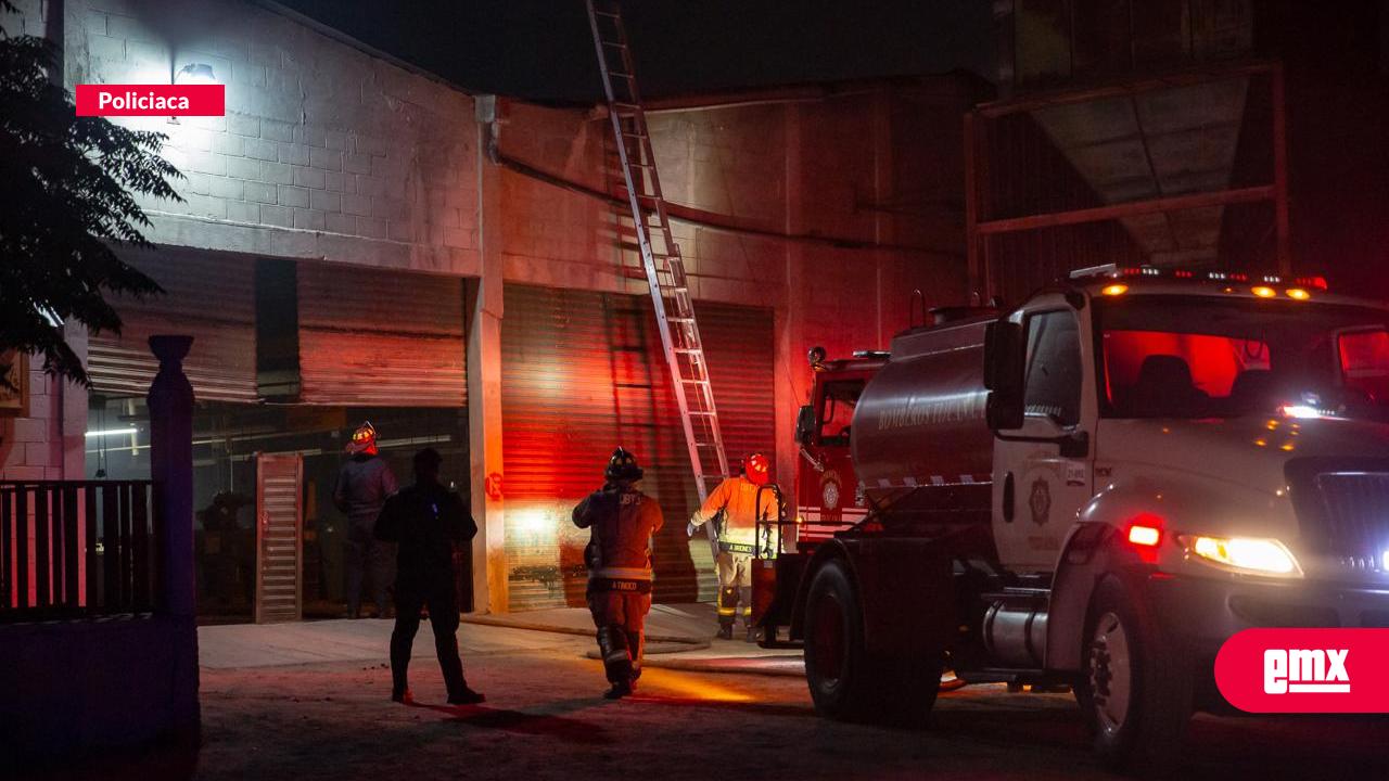 EMX-Conato-de-incendio-en-carpintería-moviliza-a-bomberos-en-Villas-de-Alcázar-Residencial