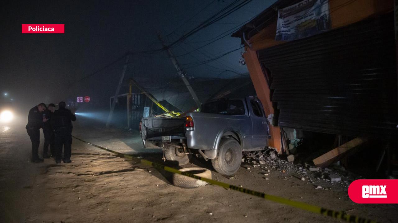 EMX-Accidente-vehicular-en-la-colonia-El-Niño-deja-un-muerto-y-dos-lesionados-graves