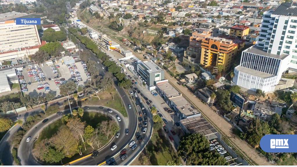 EMX-Cruce-fronterizo-de-San-Ysidro