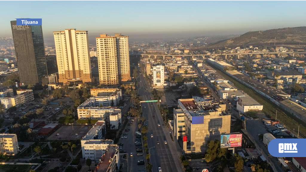 EMX-Movimiento-fronterizo-en-San-Ysidro-esta-mañana-de-viernes