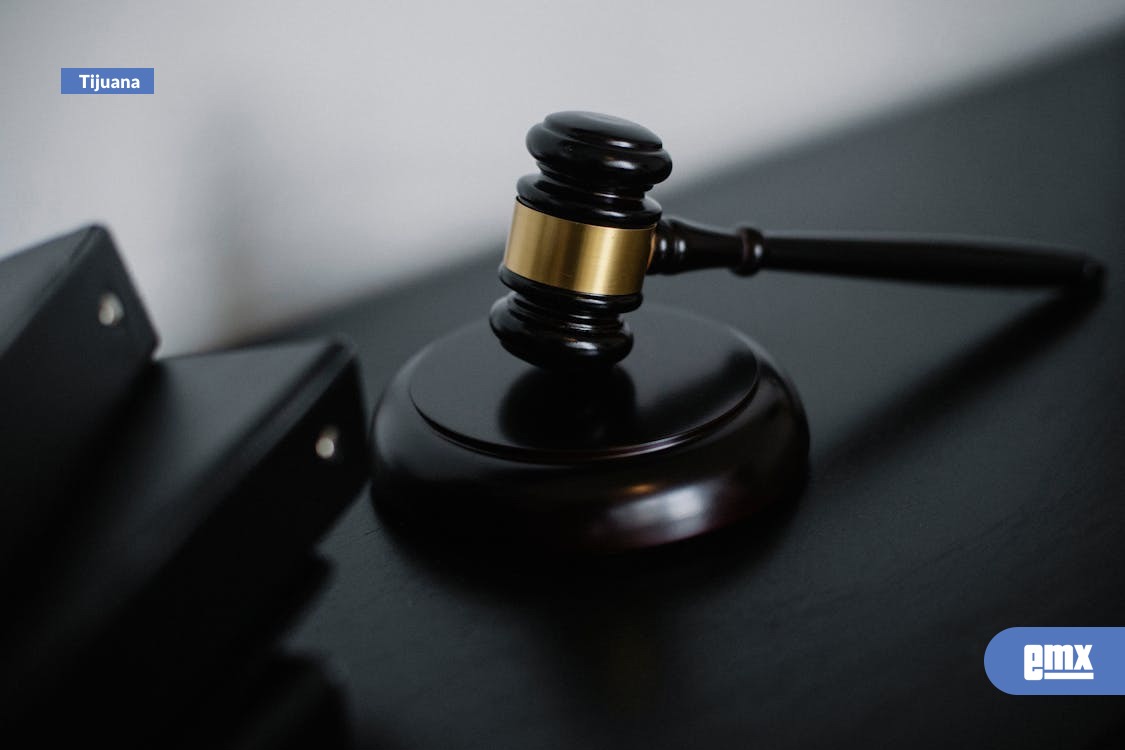 EMX-Licenciatura-en-Derecho-tuvo-la-mayor-cantidad-de-egresados-en-BC-durante-2025