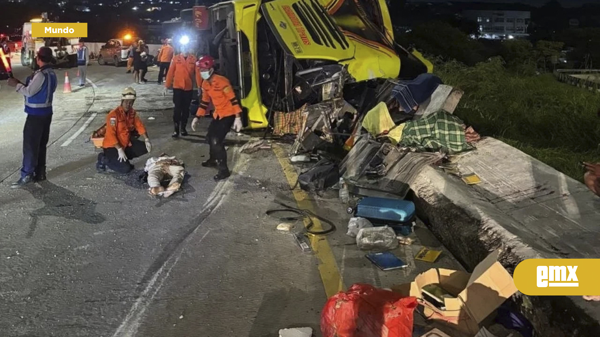 EMX-Accidente-de-autobús-de-pasajeros-en-Indonesia-deja-al-menos-16-personas-muertas