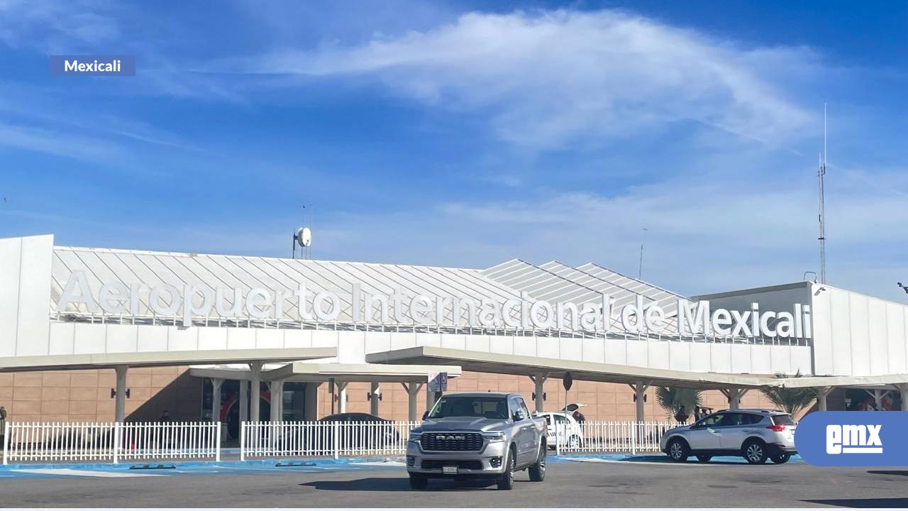 EMX-Por-neblina-en-Tijuana,-un-vuelo-aterrizó-de-emergencia-en-Mexicali