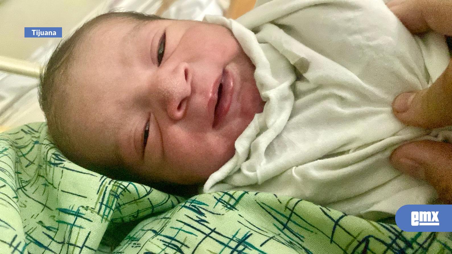 EMX-El-nacimientos-de-siete-bebés-abre-la-Navidad-2025-en-Baja-California