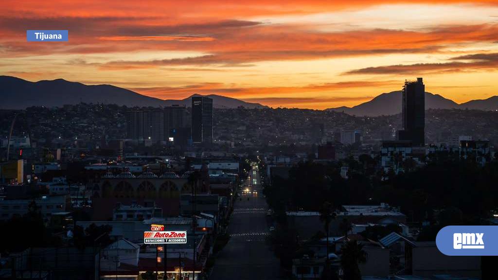 EMX-Colorido-amanecer-tuvo-Tijuana-esste-26-de-diciembre