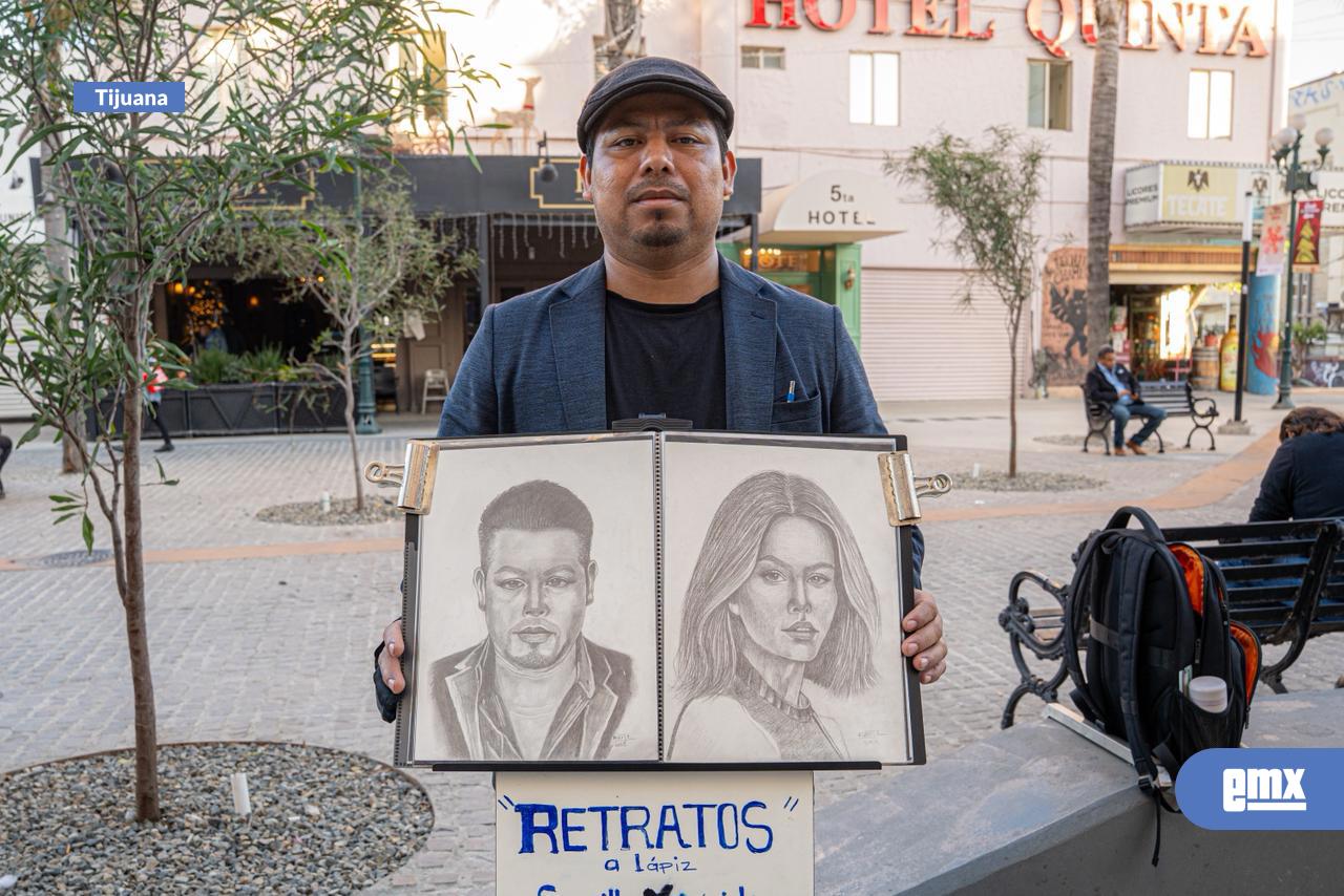 EMX-Freddy-Ramírez,-el-artista-que-retrata-en-la-avenida-Revolución