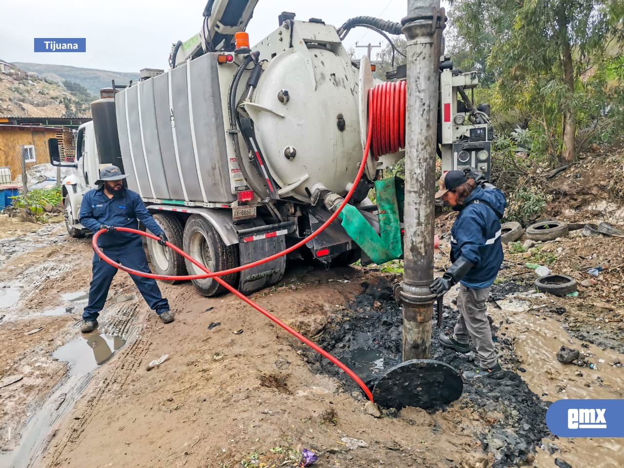 EMX-CESPT-activa-guardias-por-lluvias-y-fallas-en-el-servicio-por-festejos-años-nuevo