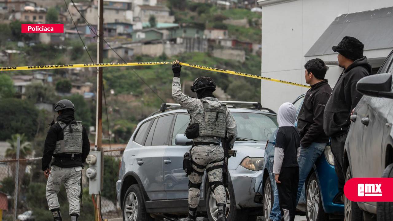 EMX-Hombre-es-asesinado-en-la-colonia-Camino-Verde