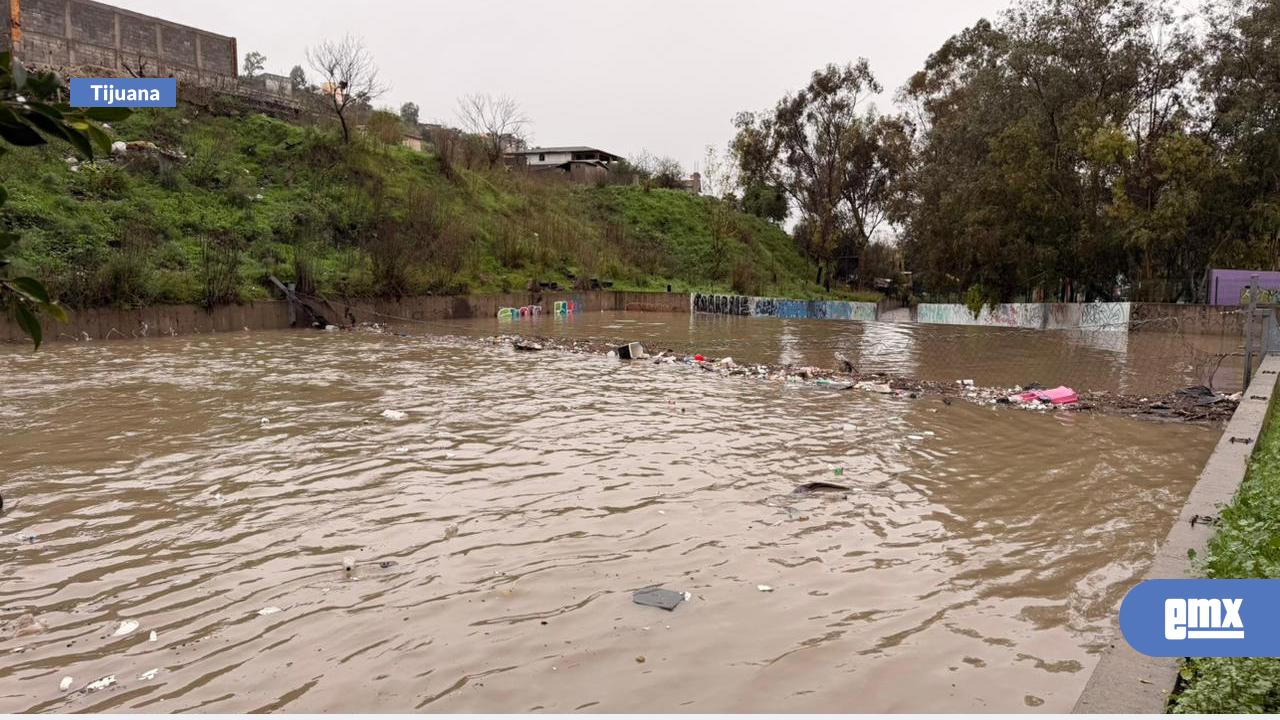 EMX-Calles-inundadas-y-lento-complicado-marcaron-el-cierre-de-2025-y-el-inicio-de-2026-para-miles-de-tijuanenses