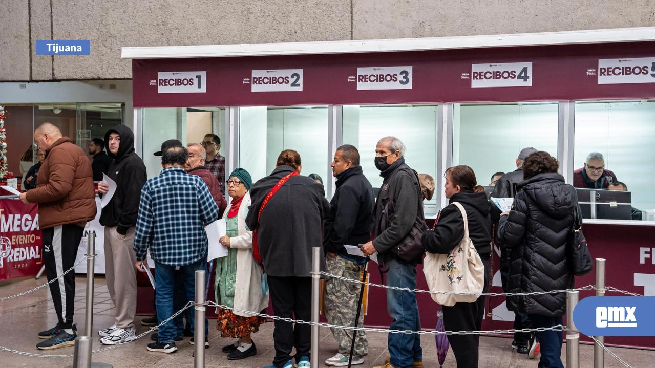 EMX-Ciudadanos-ponen-el-ejemplo-con-el-pago-del-predial-al-iniciar-2026