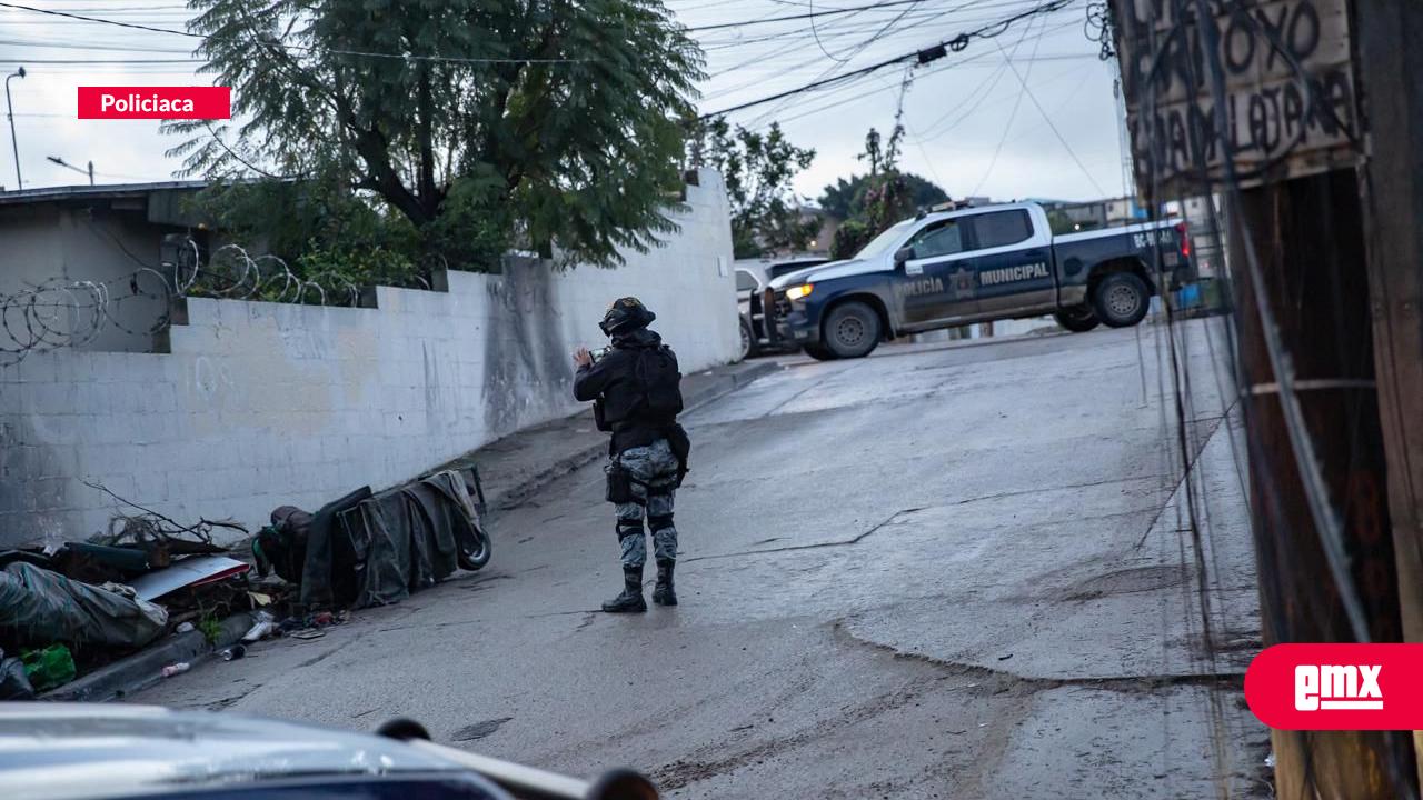 EMX-Localizan-a-hombre-sin-vida-y-maniatado-en-la-colonia-Manuel-Paredes