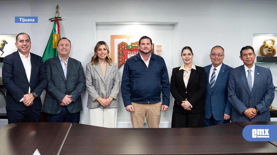 EMX-Sostiene-Ismael-Burgueño-Ruiz-reunión-de-trabajo-con-COPARMEX-Tijuana