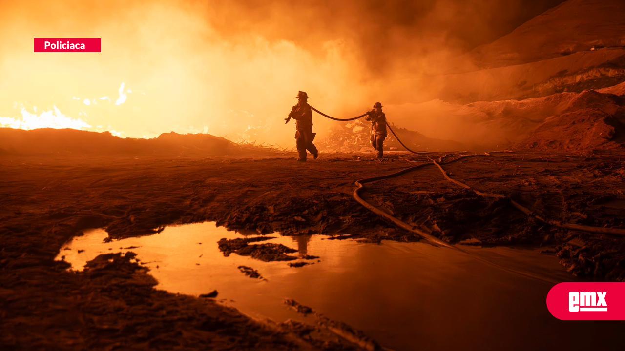 EMX-Voraz incendio se registra en procesadora de Aserrín en Tijuana 