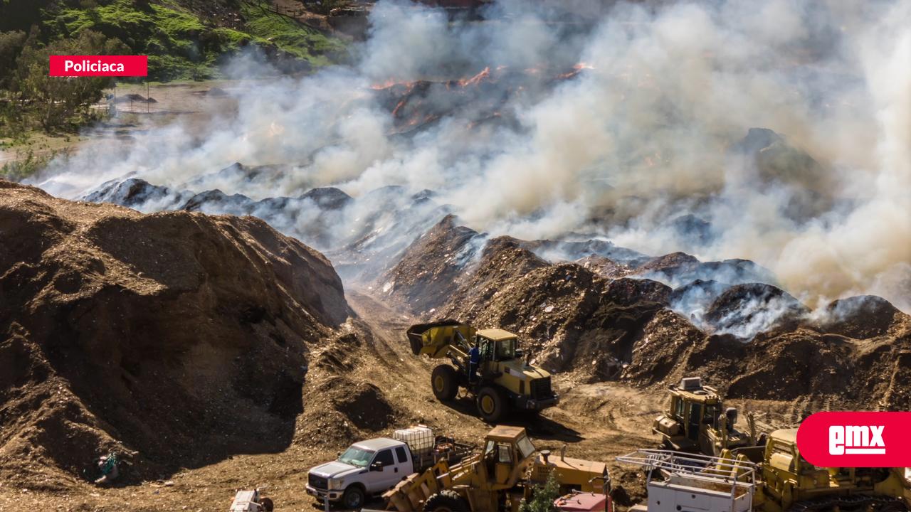 EMX-Incendio-en-procesadora-de-aserrín-en-Tijuana-continúa-activo