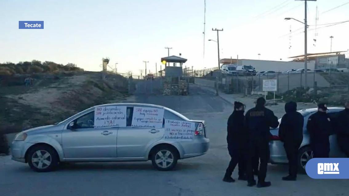 EMX-Protesta-pacífica-de-custodios-penitenciarios-en-Cereso-El-Hongo