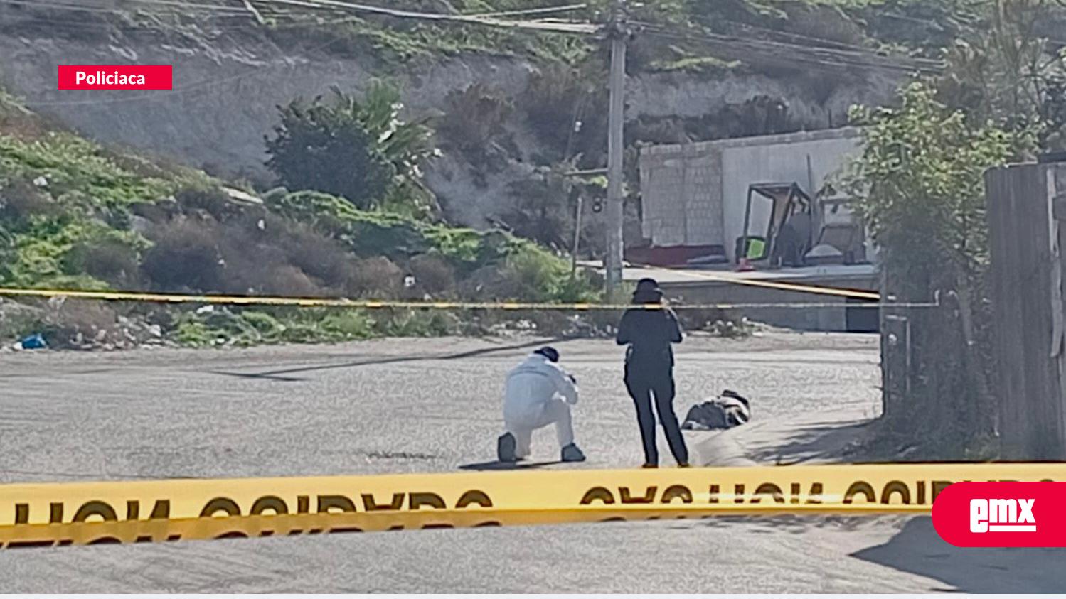 EMX-Localizan-a-una-persona-sin-vida-envuelta-en-una-bolsa-en-Laurel-1