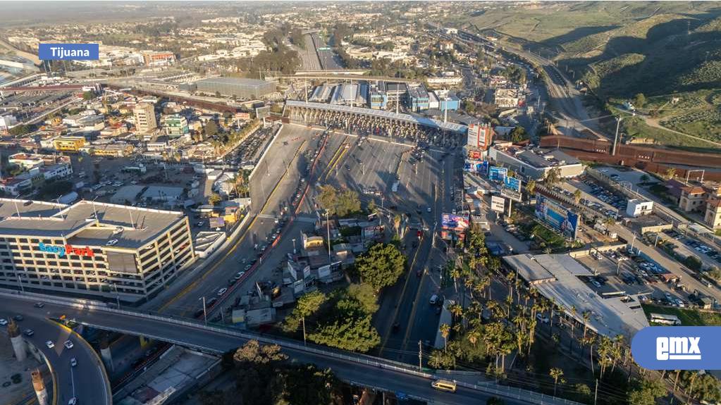EMX-Carga-vehícular-en-la-Garita-de-San-Ysidro