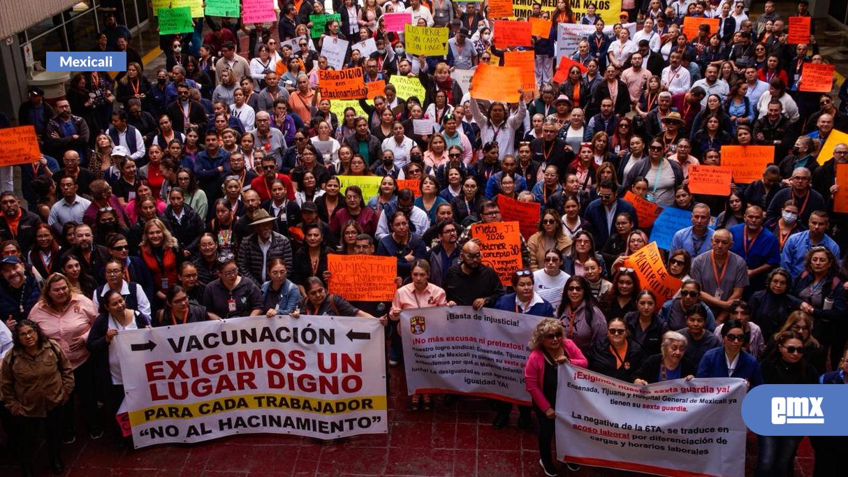 EMX-Trabajadores-de-Salud-se-manifiestan-en-Mexicali-por-falta-de-pagos-e-insumos