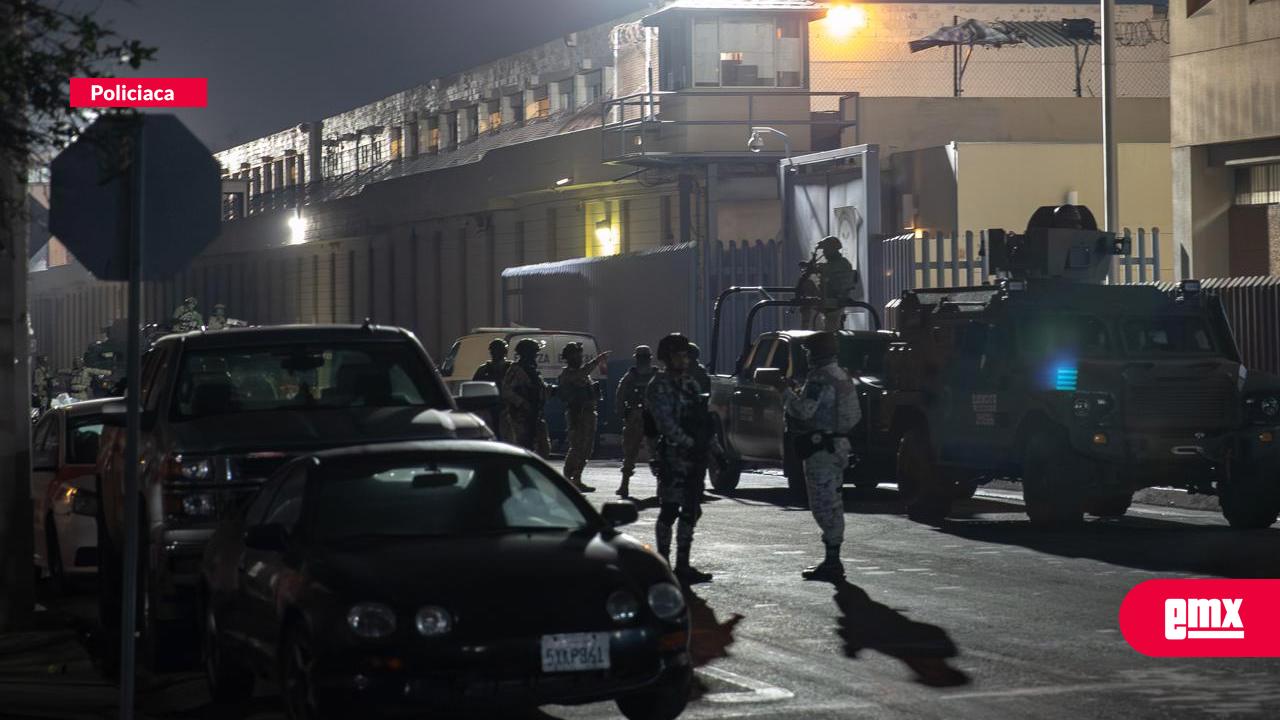 EMX-Fuerte-operativo-en-la-penitenciaría-de-La-Mesa