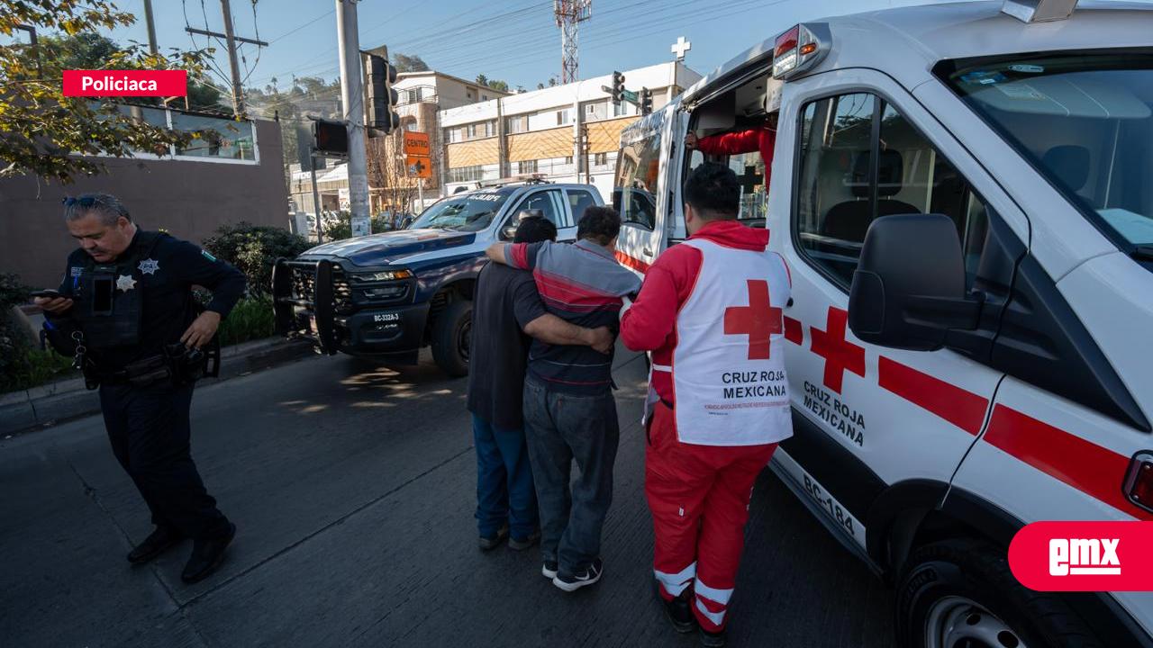 EMX-Adulto-mayor-resulta-atropellado-en-la-Zona-Centro-de-Tijuana