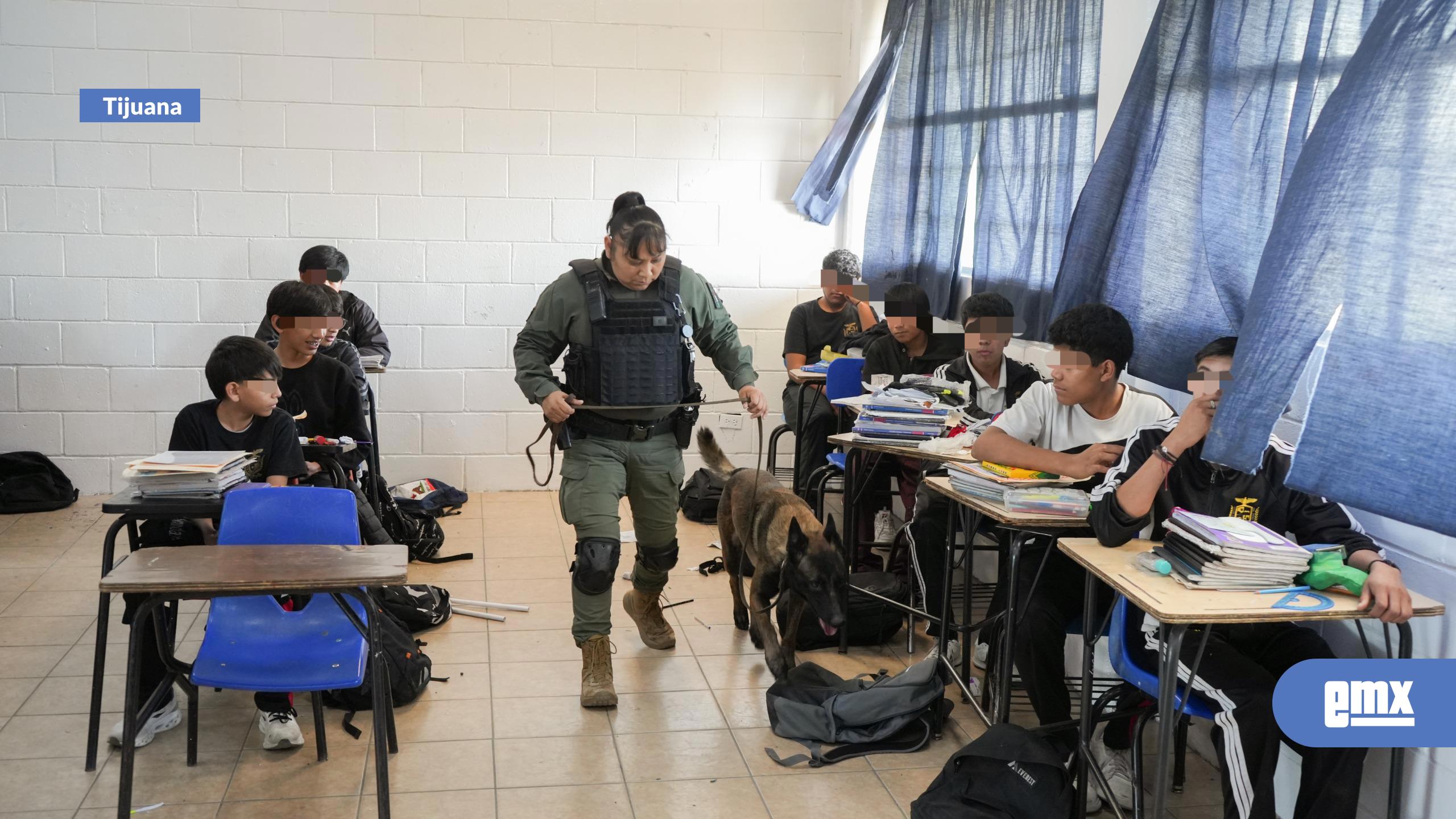 EMX-Realiza-Policía-operativo-mochila,-en-'secu'-de-la-colonia-Altiplano