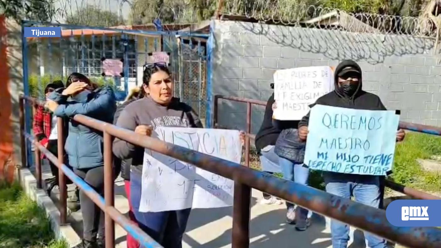 EMX-Padres-cierran-por-segundo-día-la-Telesecundaria-39-ante-falta-de-maestro