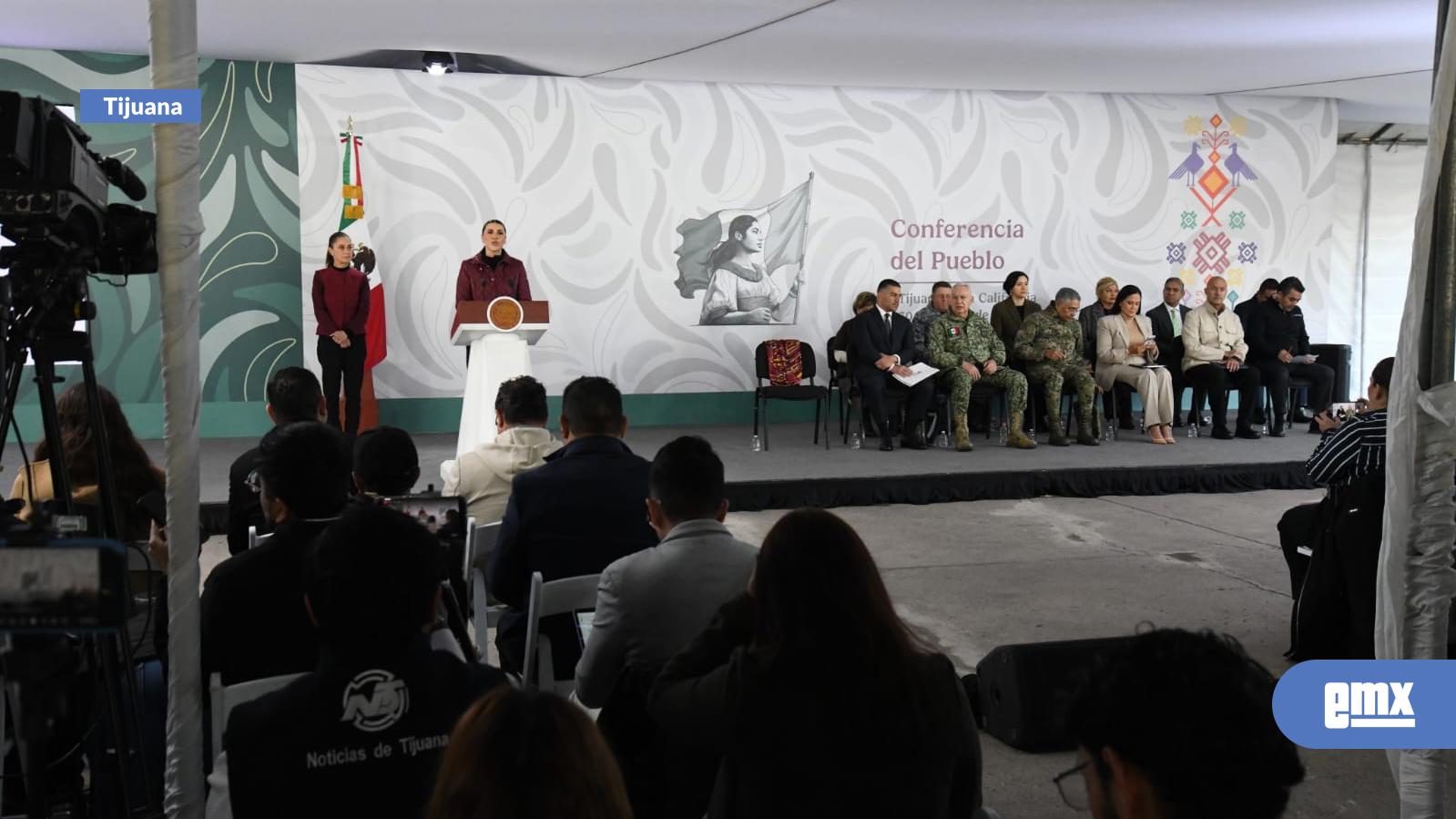 EMX-Presidenta-Claudia-Sheinbaum-encabeza-la-mañanera-del-pueblo-en-Tijuana-y-destaca-reducción-del-40%-en-homicidios