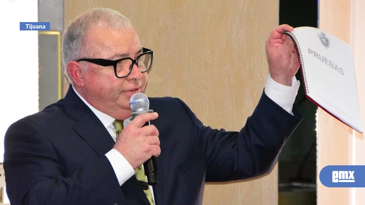 EMX-Francisco-Castro-Trenti-asume-la-presidencia-del-Colegio-de-Abogados-“Emilio-Rabasa”