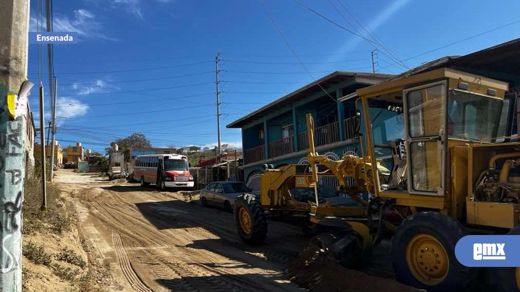 EMX-Con-jornadas-de-motoconformado,-Claudia-Agatón-mejora-la-movilidad-y-el-acceso-en-la-colonia-89