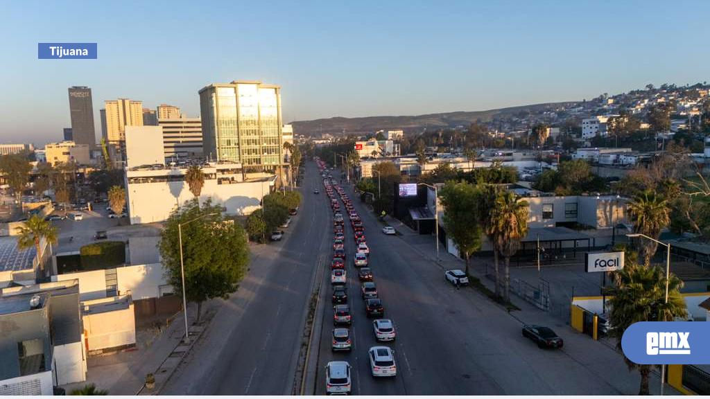 EMX-Carga vehicular en el cruce fronterizo de San Ysidro
