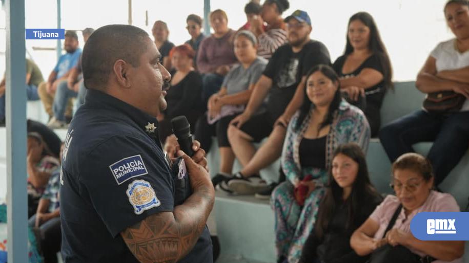 EMX-Exhortan-a-madres-y-padres-de-familia-a-reforzar-la-supervisión-digital-de-sus-hijos