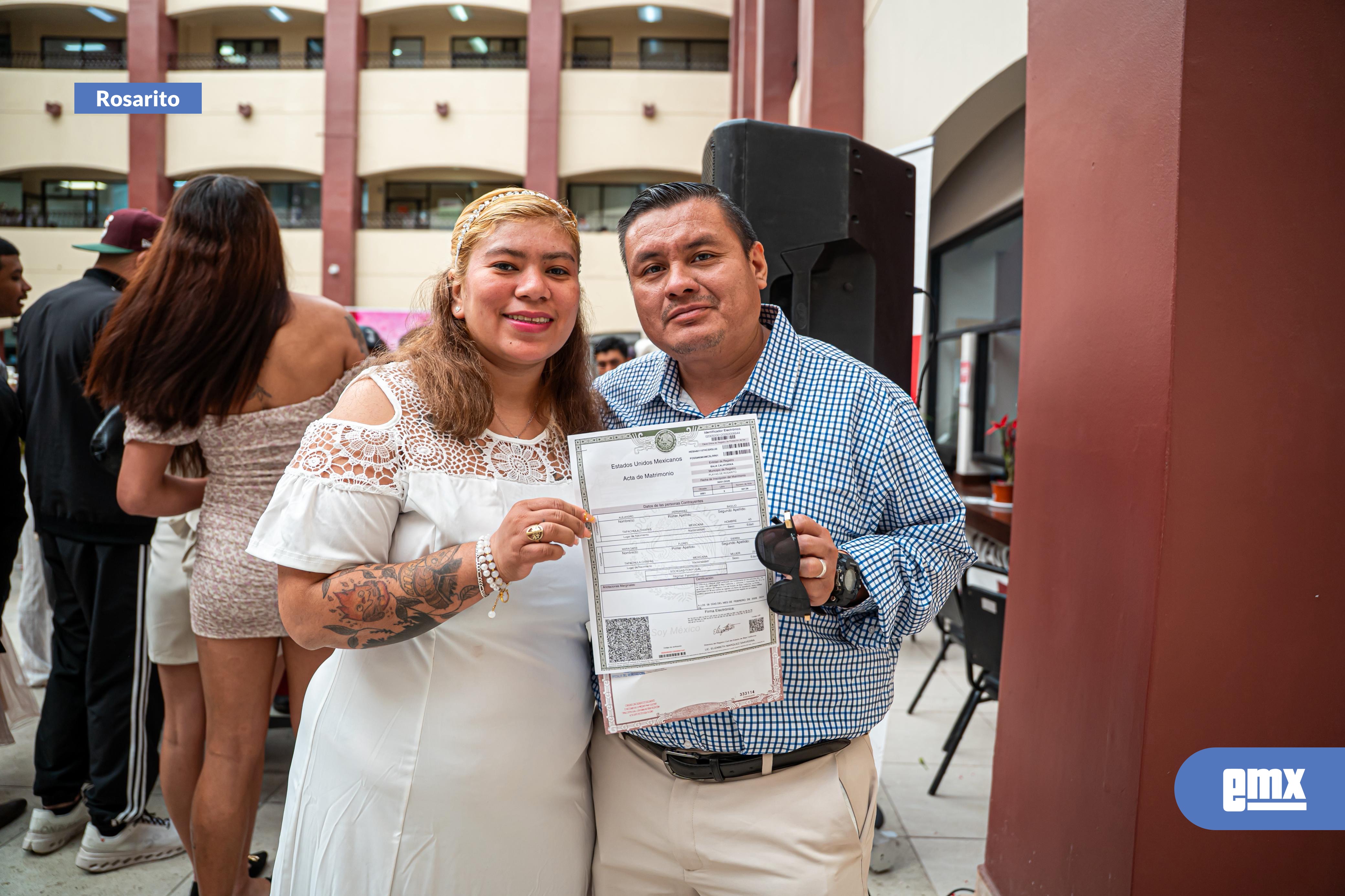EMX-Más-de-200-parejas-se-unen-en-matrimonio-en-Playas-de-Rosarito
