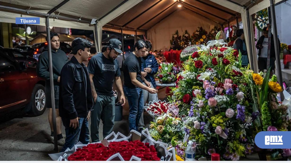 EMX-Comienzan-las-ventas-por-San-Valentín-en-la-Zona-Centro-de-Tijuana