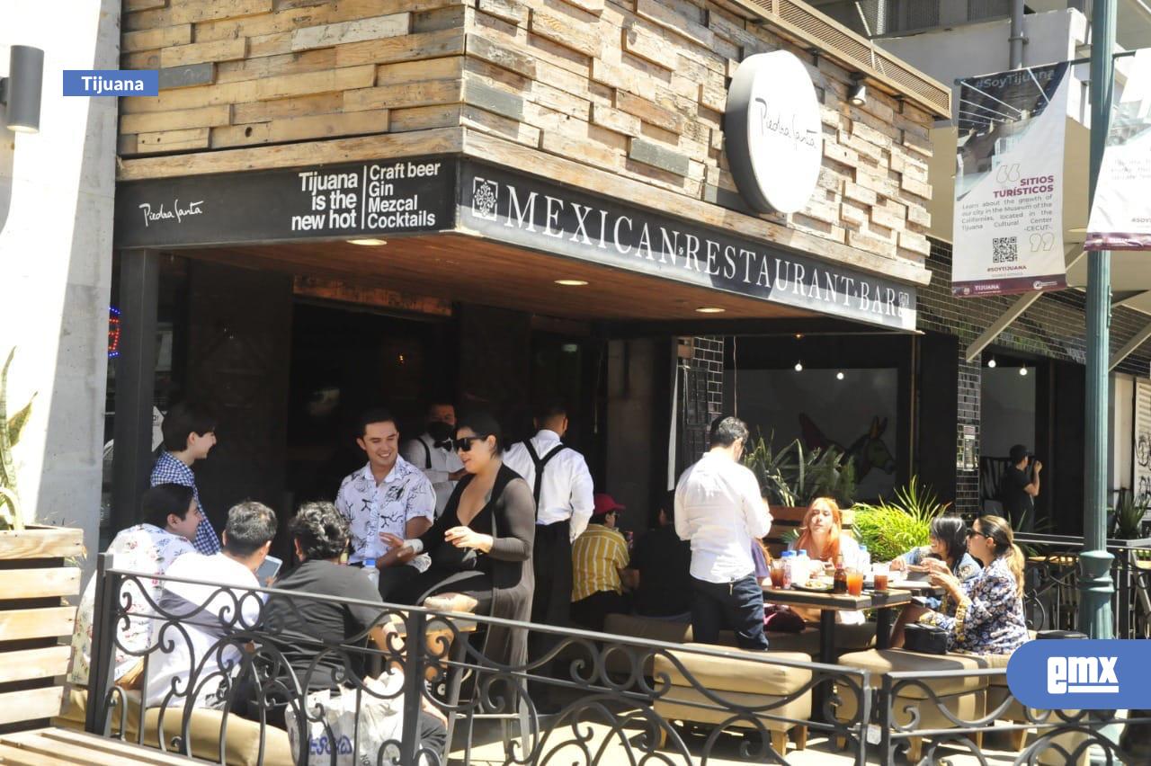 EMX-Esperan-restauranteros-de-la-Avenida-Revolución-repunte-económico-en-2026