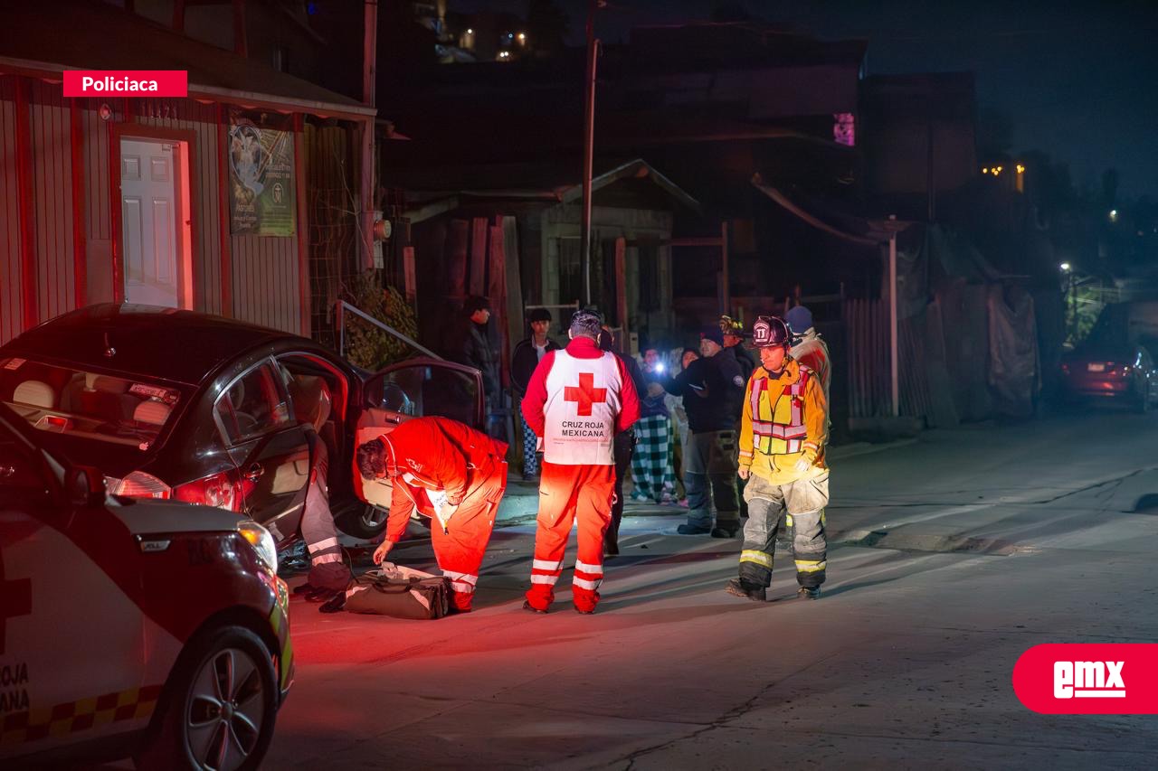 EMX-Conductor-es-asesinado-a-balazos-y-termina-impactado-contra-iglesia-en-la-colonia-Reforma
