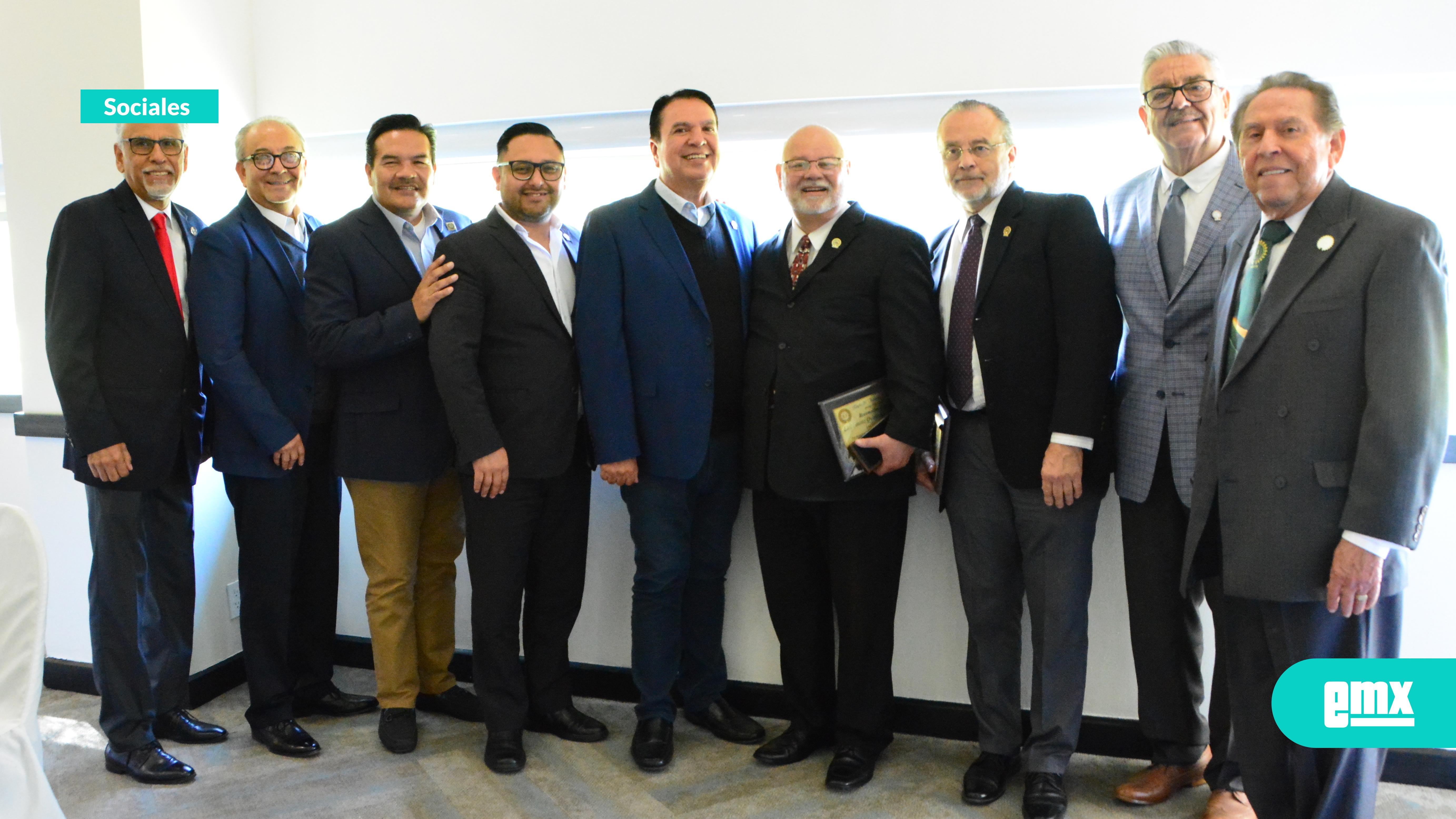 EMX-Camaradería-y-nuevos-proyectos-en-Toma-de-protesta-de-Grupo-21