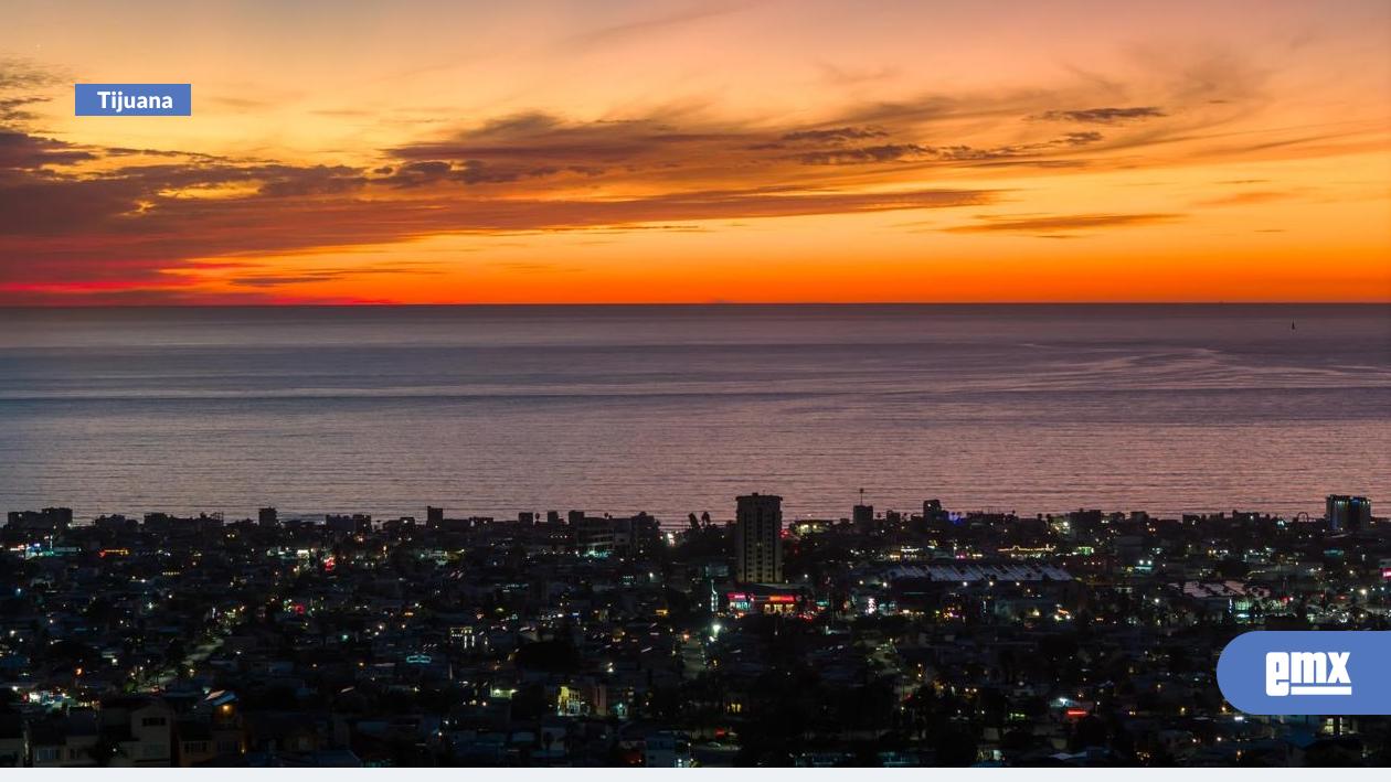 EMX-Colorido-atardecer-de-febrero-en-Playas-de-Tijuana