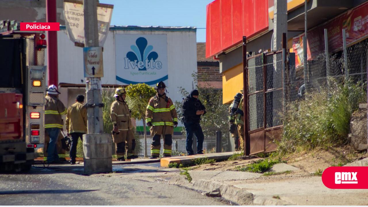 EMX-Incendian-Oxxo-en-Tecate