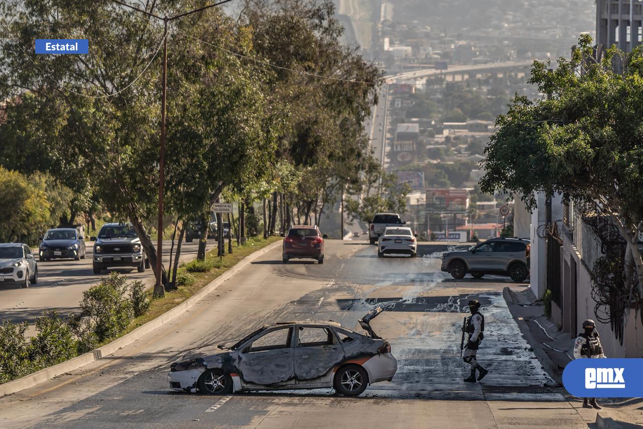 EMX-Hechos-violentos-y-quema-de-vehículos-movilizan-a-corporaciones-en-BC