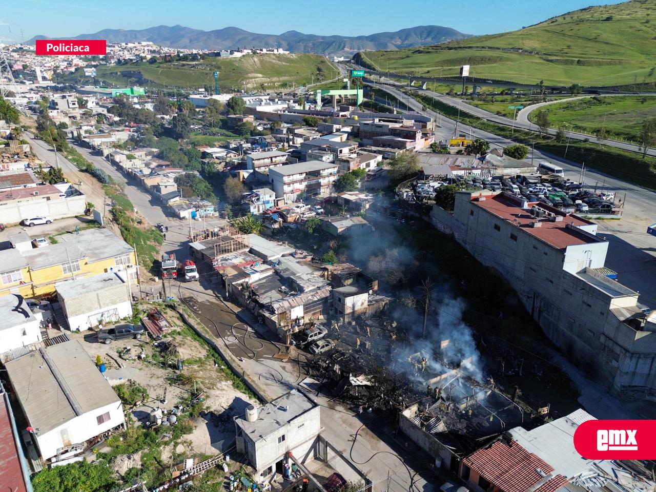 EMX-Se-incendian-7-casas-en-colonia-Horóscopo