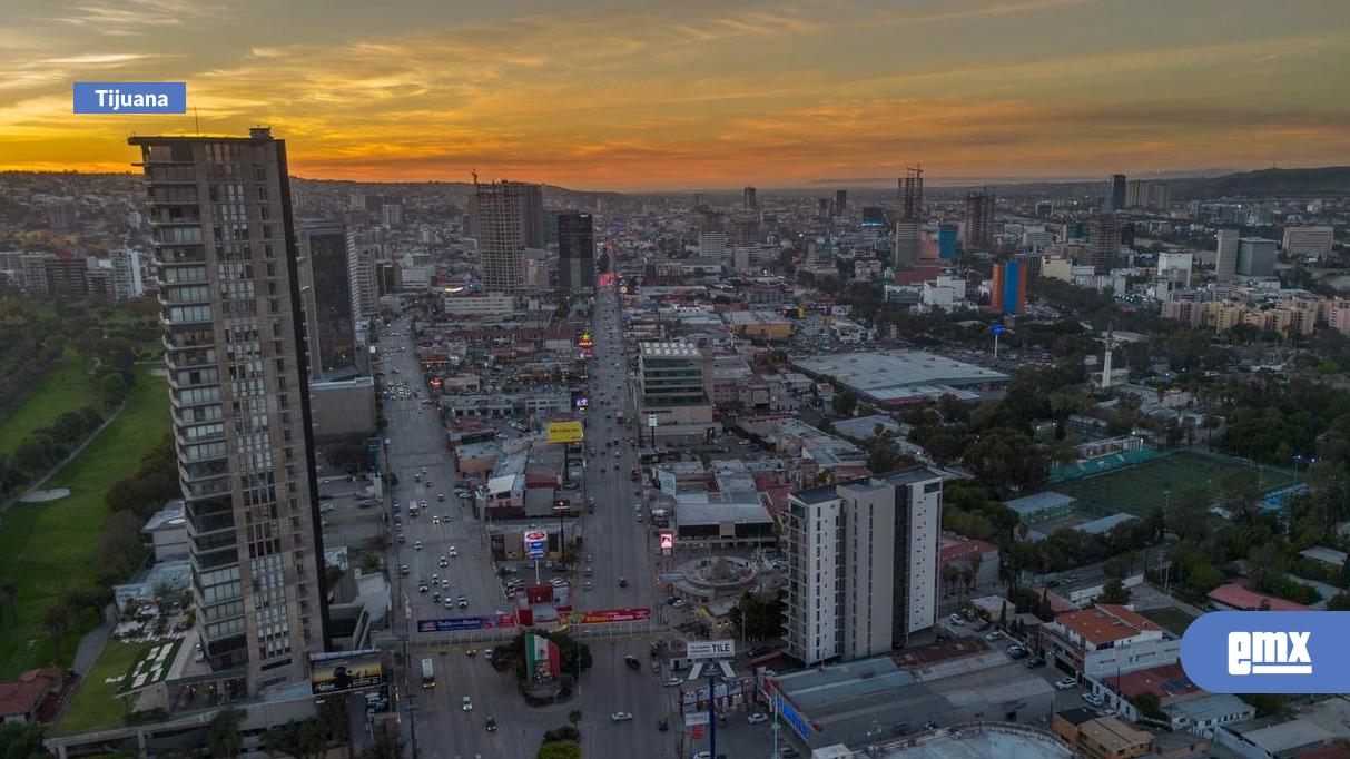 EMX-Colorido-atardecer-se-registró-en-la-ciudad-de-Tijuana
