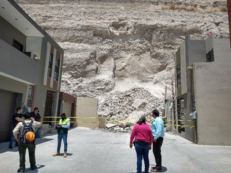 EMX-Dan seguimiento a derrumbe en Altitud 58