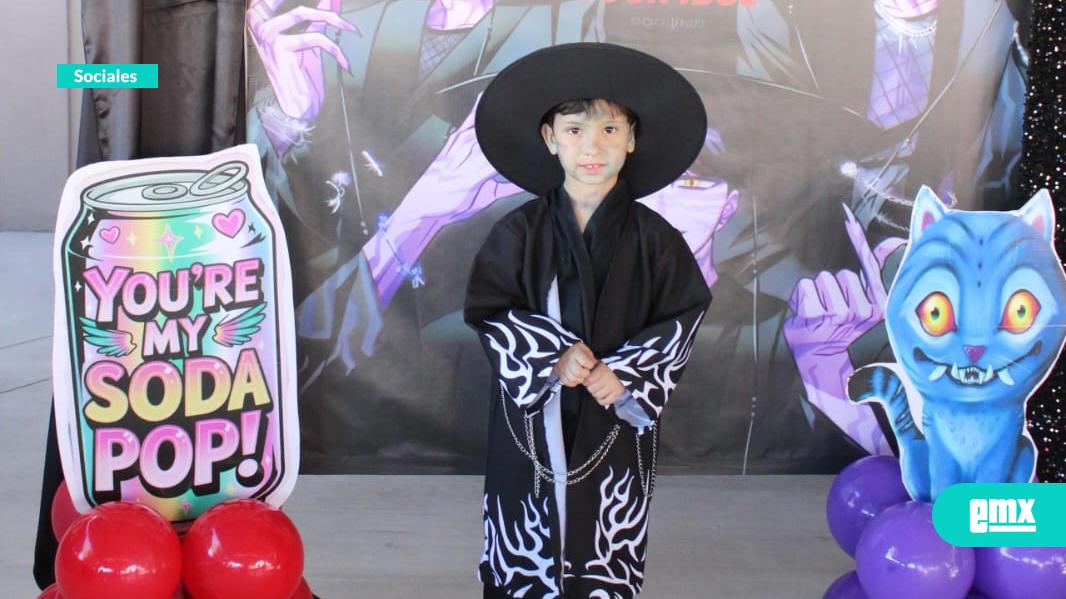 EMX-Con los integrantes de los Saja Boys Celebraron a Liam Gael Flores Cota