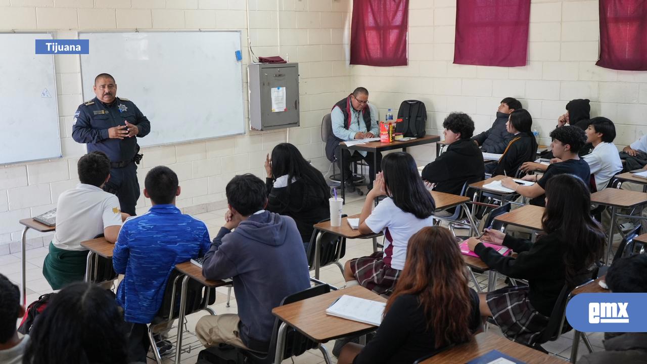 EMX-SSPCM-realiza-jornada-“Revisión-de-Pertenencias”-en-plantel-de-media-superior