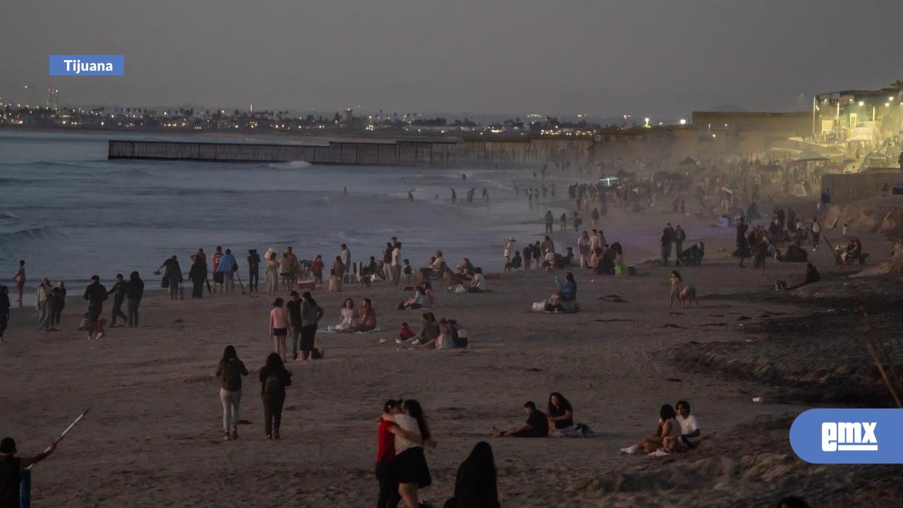 EMX-Calor-atrae-a-tijuanenses-a-Playas-de-Tijuana-en-pleno-invierno