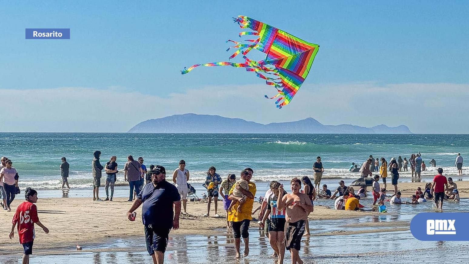 EMX-Playas-de-Rosarito-lucen-abarrotadas-este-domingo-primero-de-marzo-por-altas-temperaturas