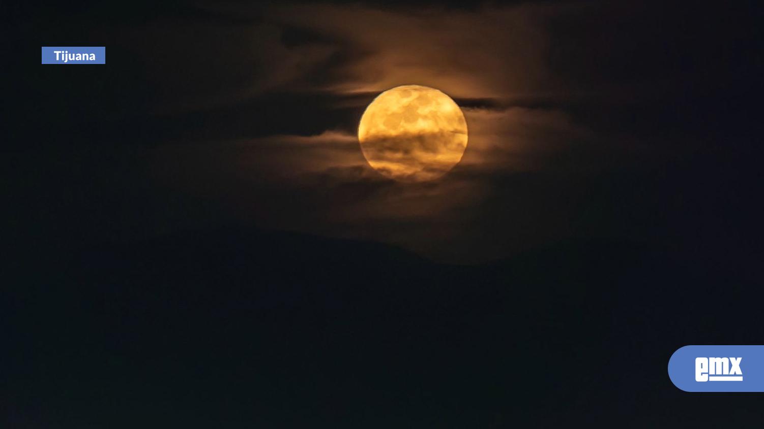EMX-Luna-llena-de-marzo-ilumina-el-cielo-de-Tijuana